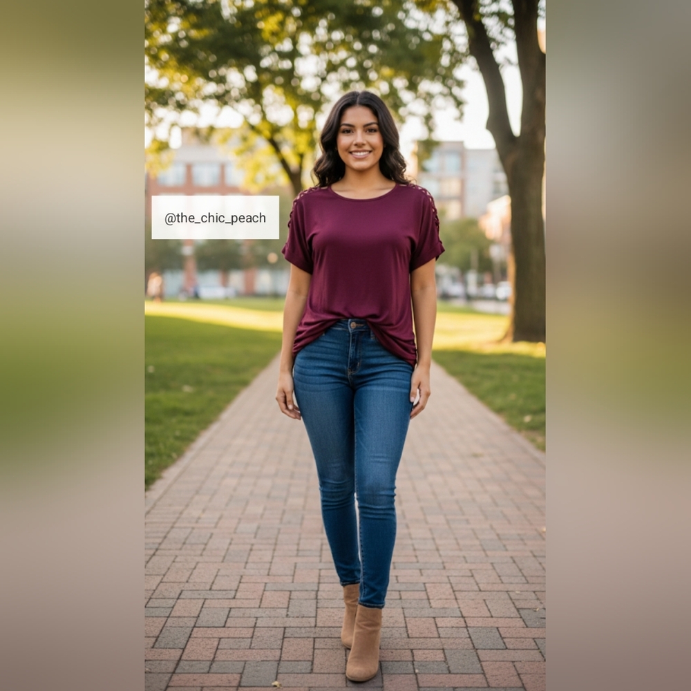 🤎NWT Say Anything Burgundy Lattice Cutout Sleeve Top 1X🤎